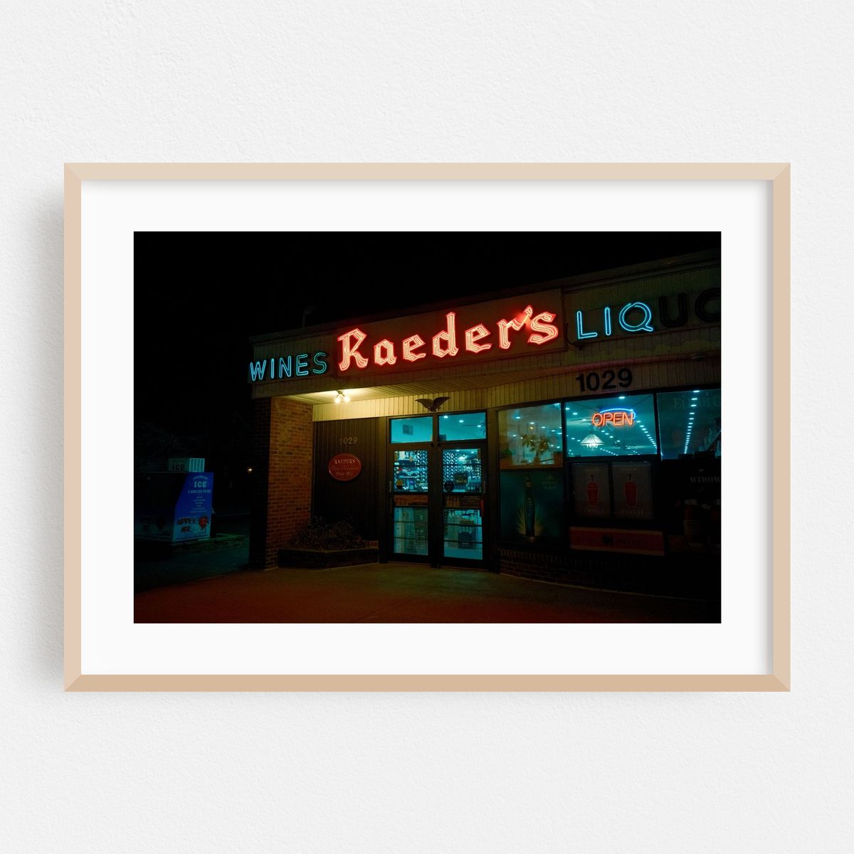 Raeder's Wines & Liquors, Albertson 02 – image 1 of 6