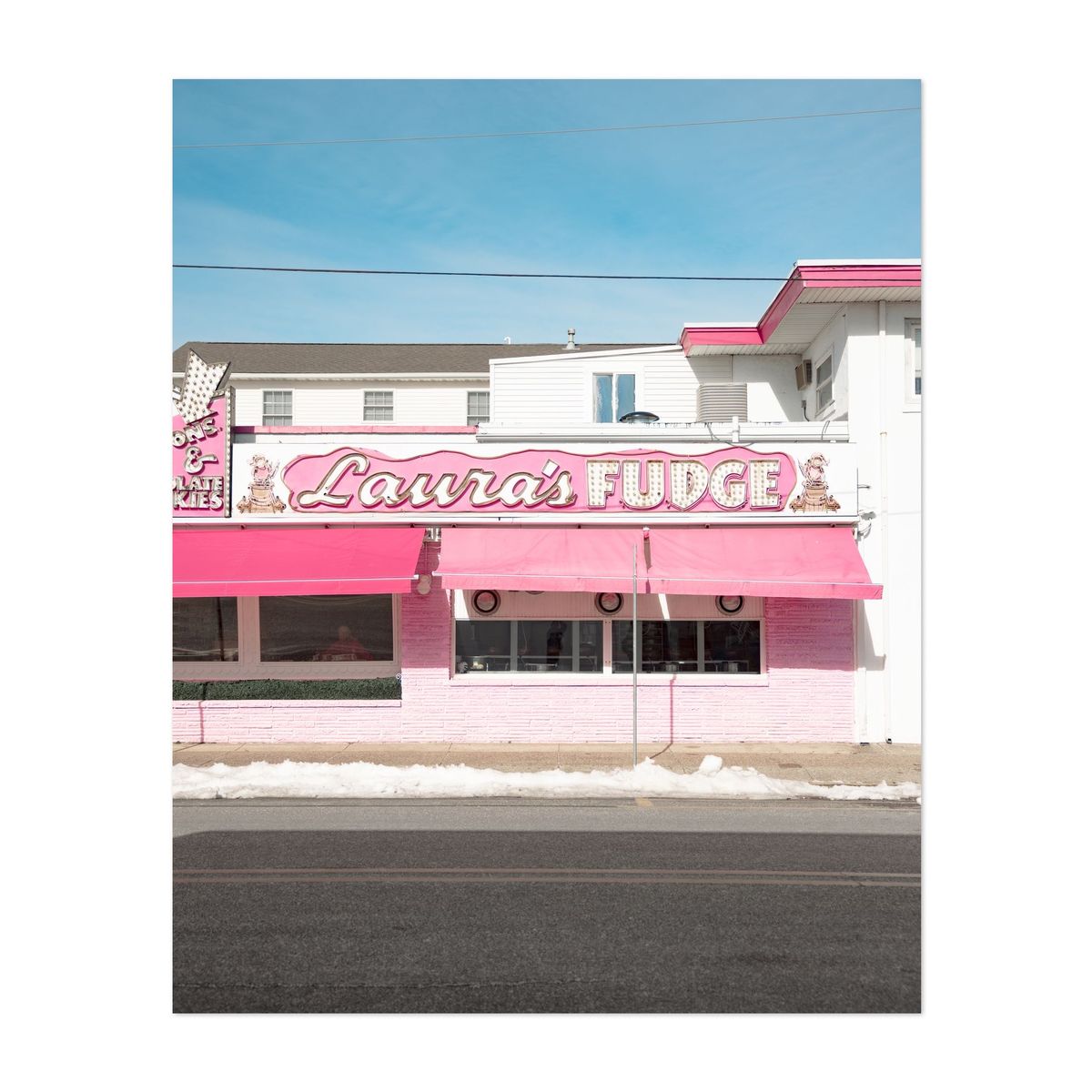 Laura's Fudge in Winter 02 – image 1 of 2