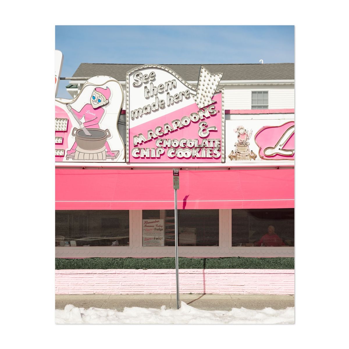 Laura's Fudge in Winter 04 – image 1 of 2