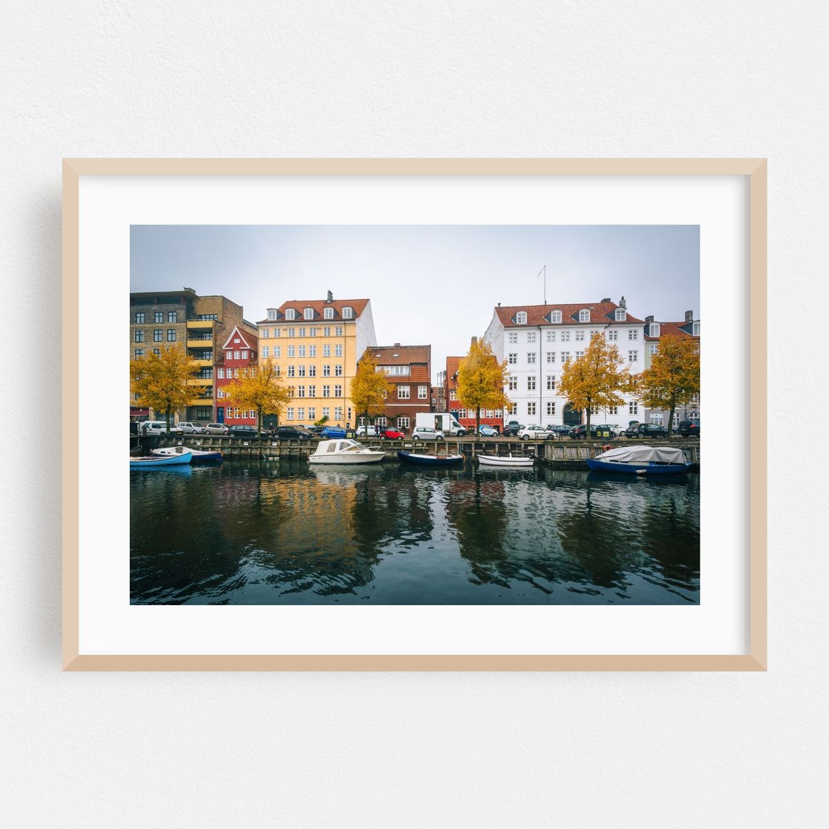 Along the Christianshavn Canal 02 – image 1 of 9