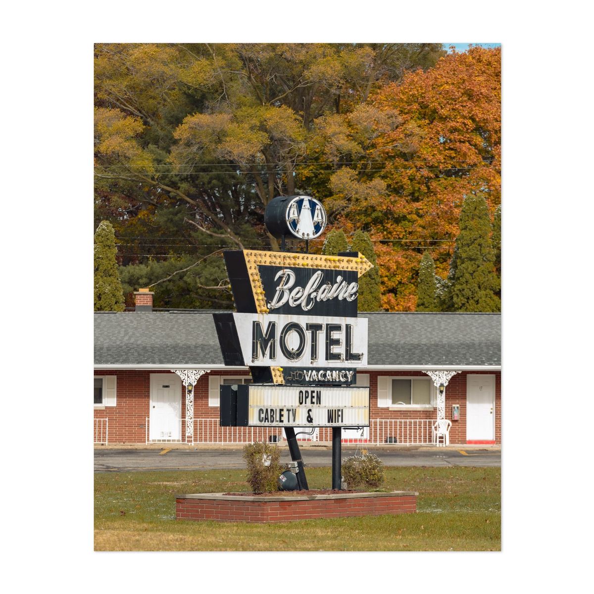 Bel-aire Motel in Norton Shores 02 – image 1 of 2