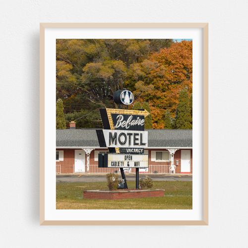 Bel-aire Motel in Norton Shores 02
