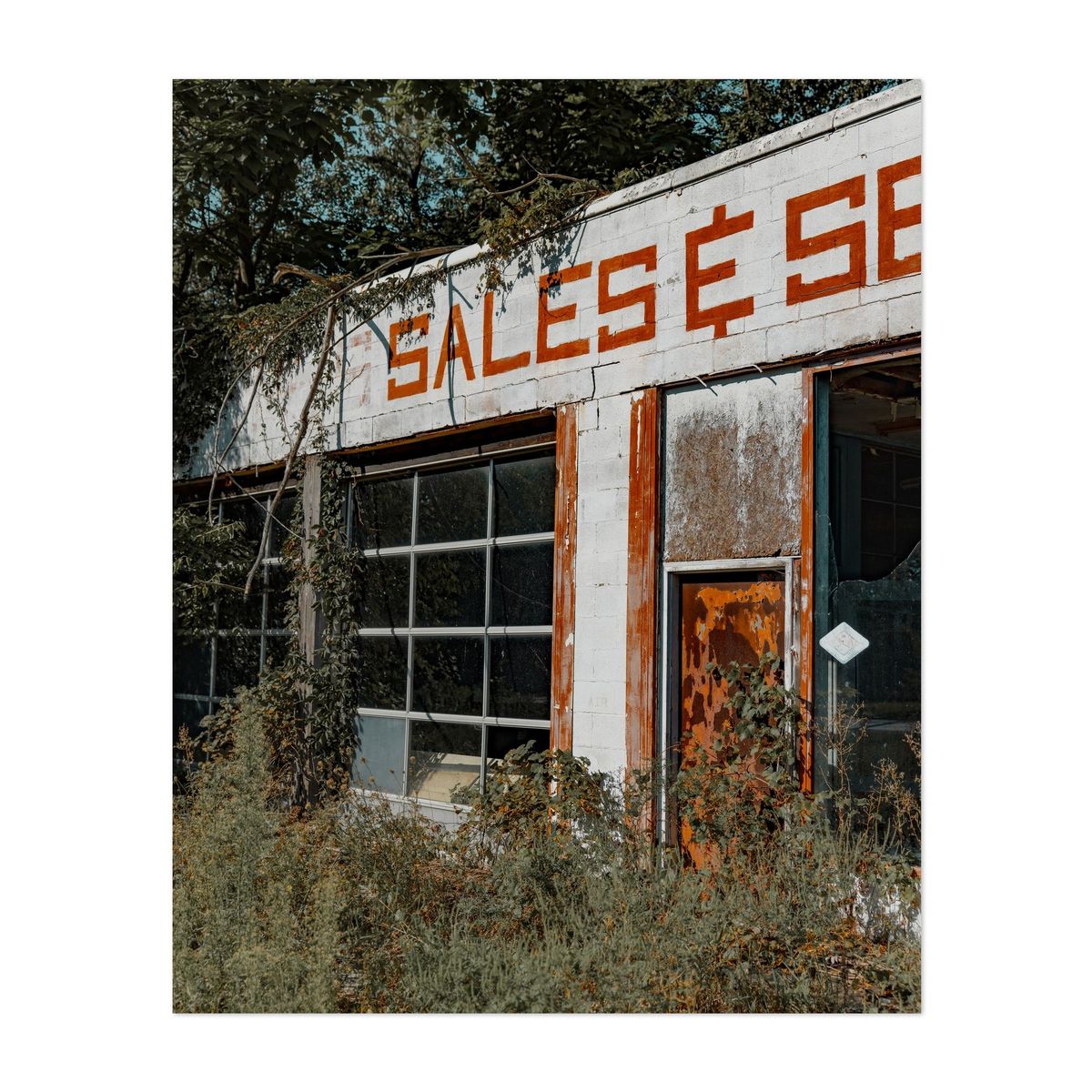 Abandoned Sales & Service Station 02 – image 1 of 2