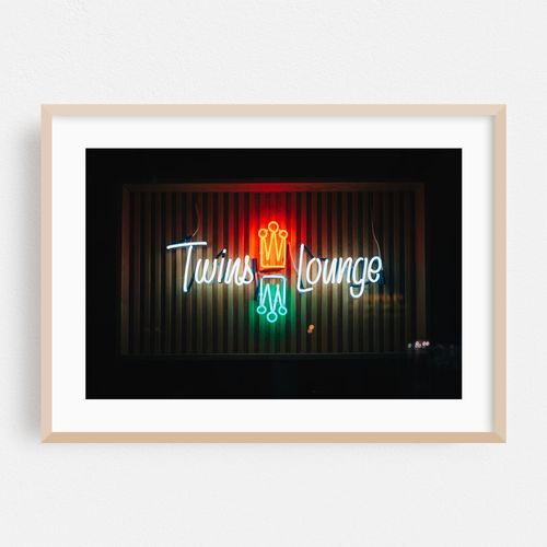 Twins Lounge, Greenpoint