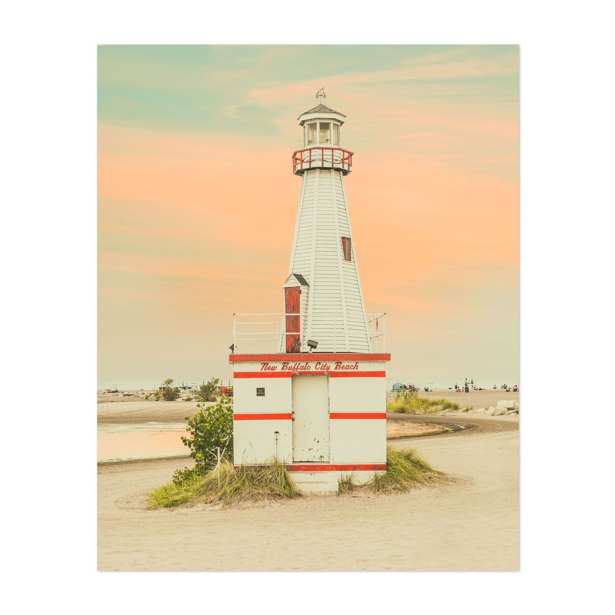 New Buffalo City Beach Lighthouse – image 1 of 2