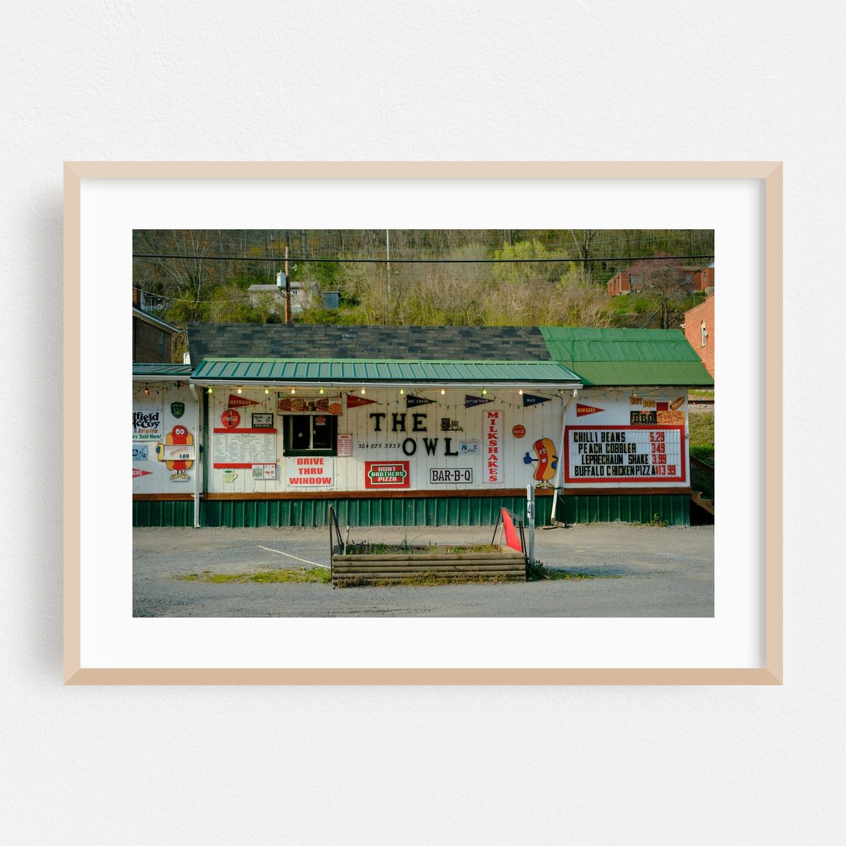 The Owl Drive Up Restaurant, War – image 1 of 6