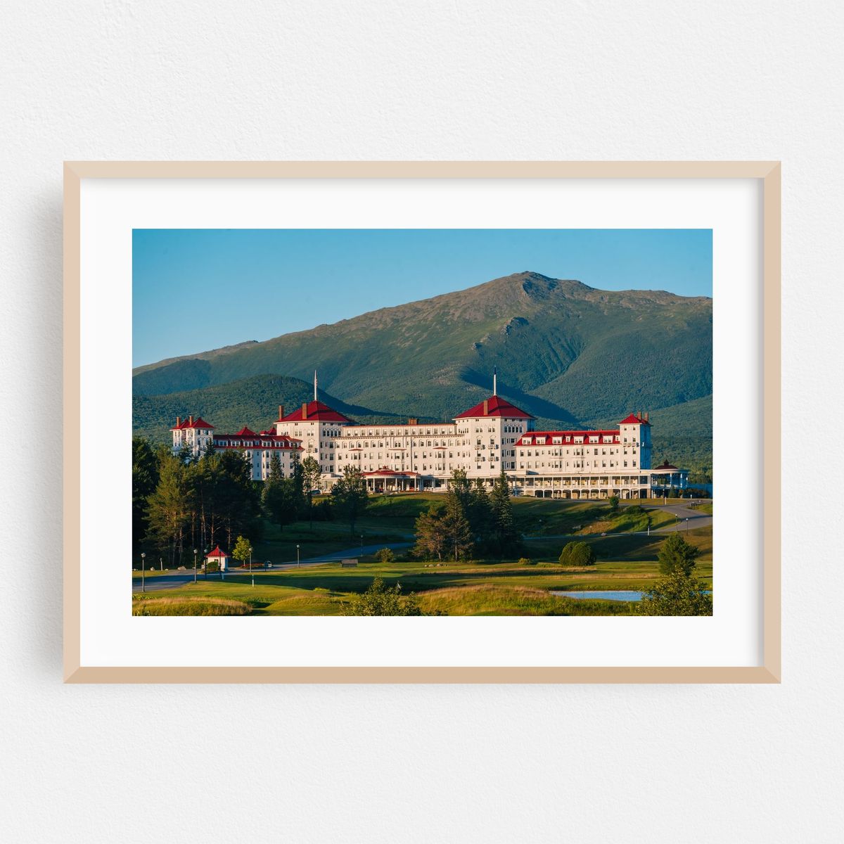 Mount Washington Hotel 02 – image 1 of 6