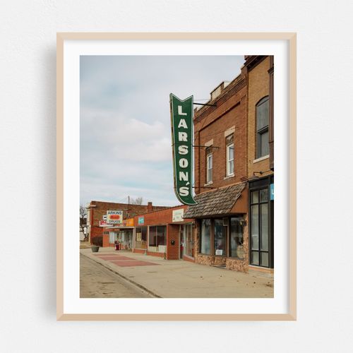 Larson's Sign 01