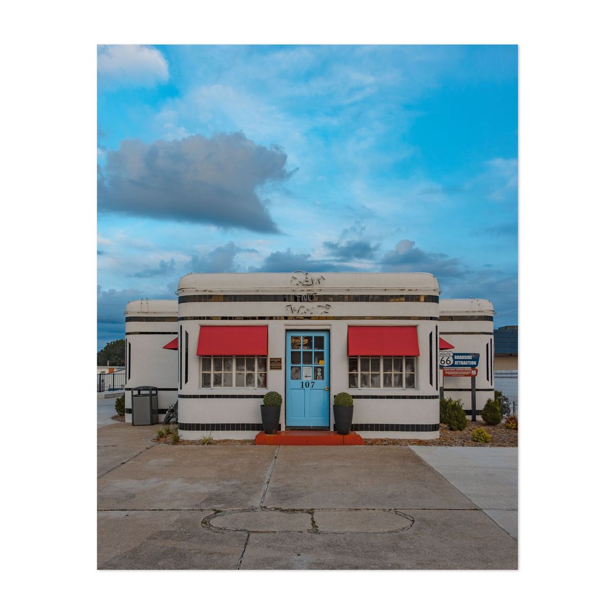 Boots Court Motel 01 – image 1 of 2