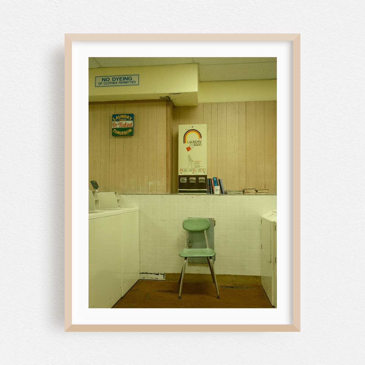 Inside Easthampton Laundromat 04 – image 1 of 3