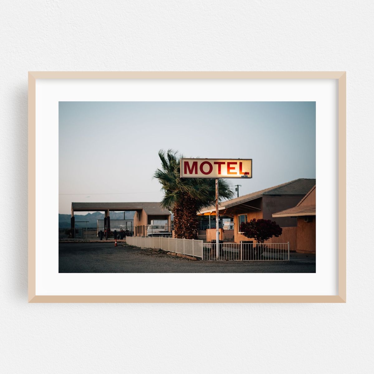 Motel Niland 01 – image 1 of 6