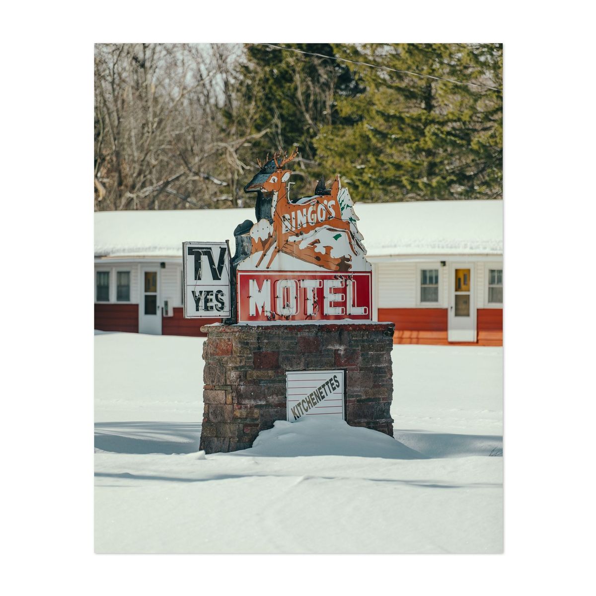 Bingo's Motel 01 – image 1 of 2