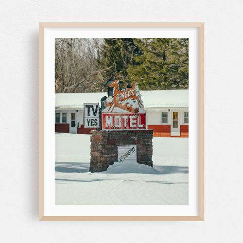 Bingo's Motel 01