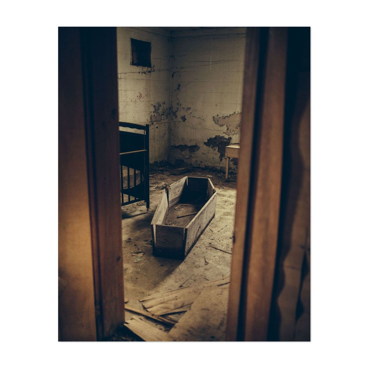 Bedford Basement Coffin – image 1 of 2