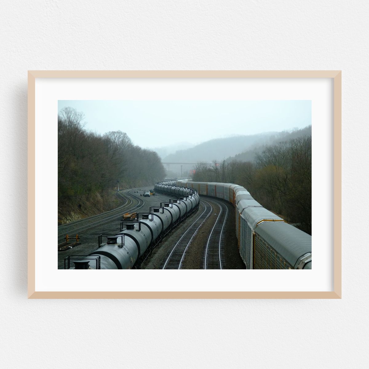 Rails, Bluefield – image 1 of 6