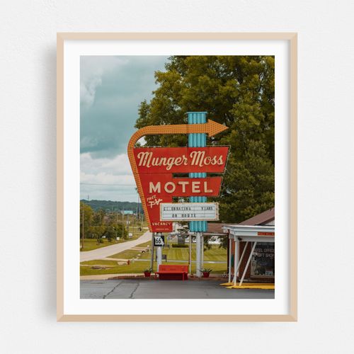 Munger Moss Motel 01