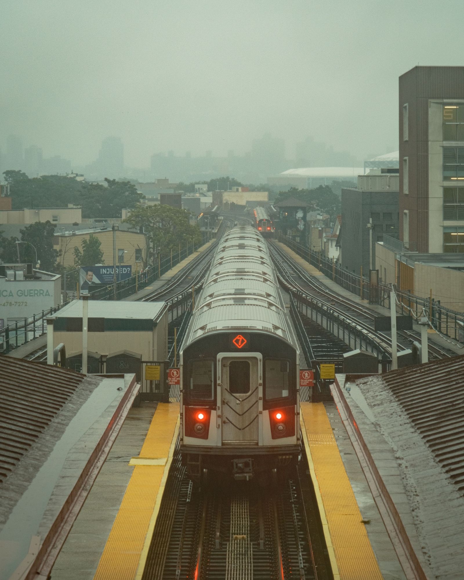 7 Train at Junction Blvd, Queens