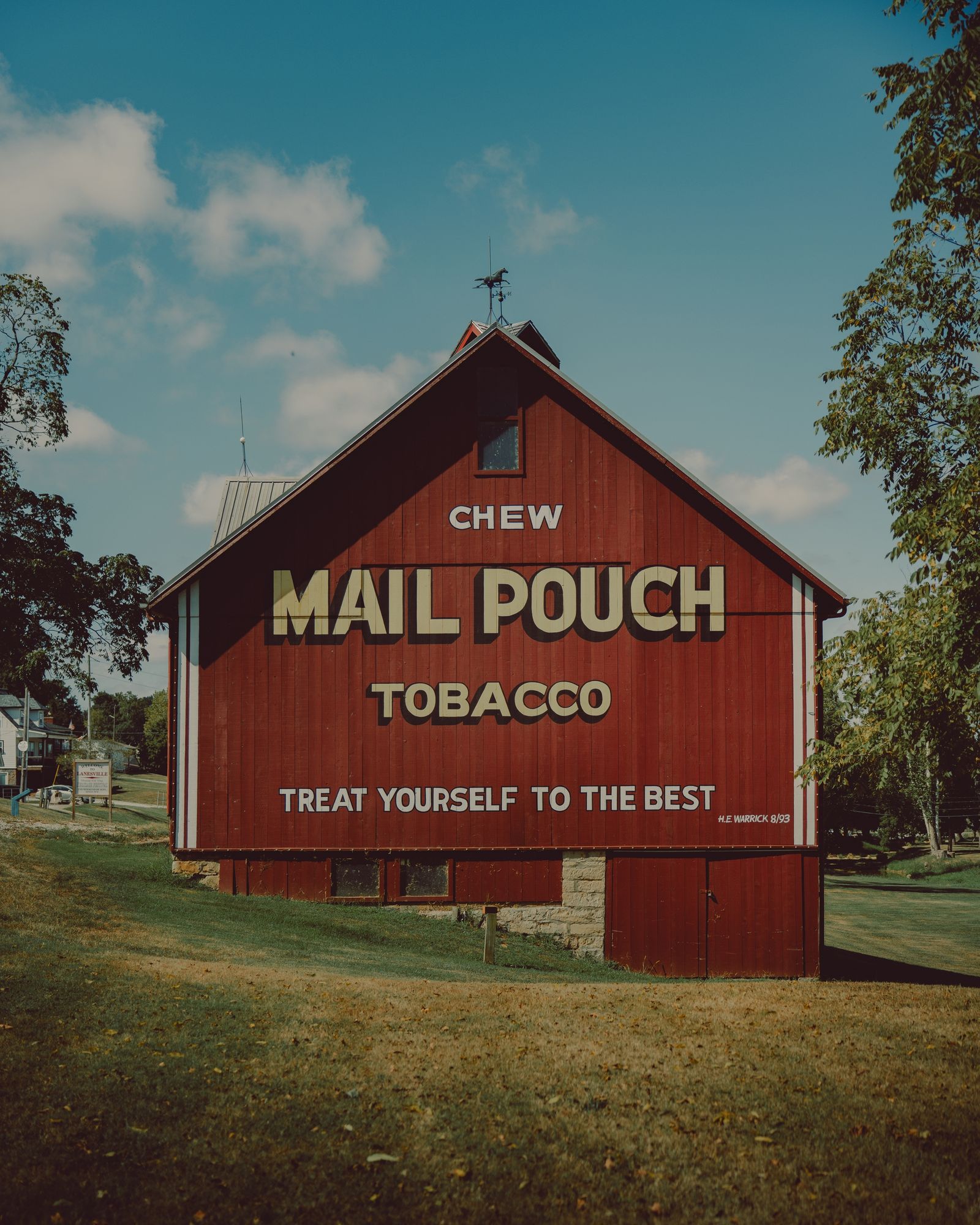 Mail Pouch Barn in Lanesville