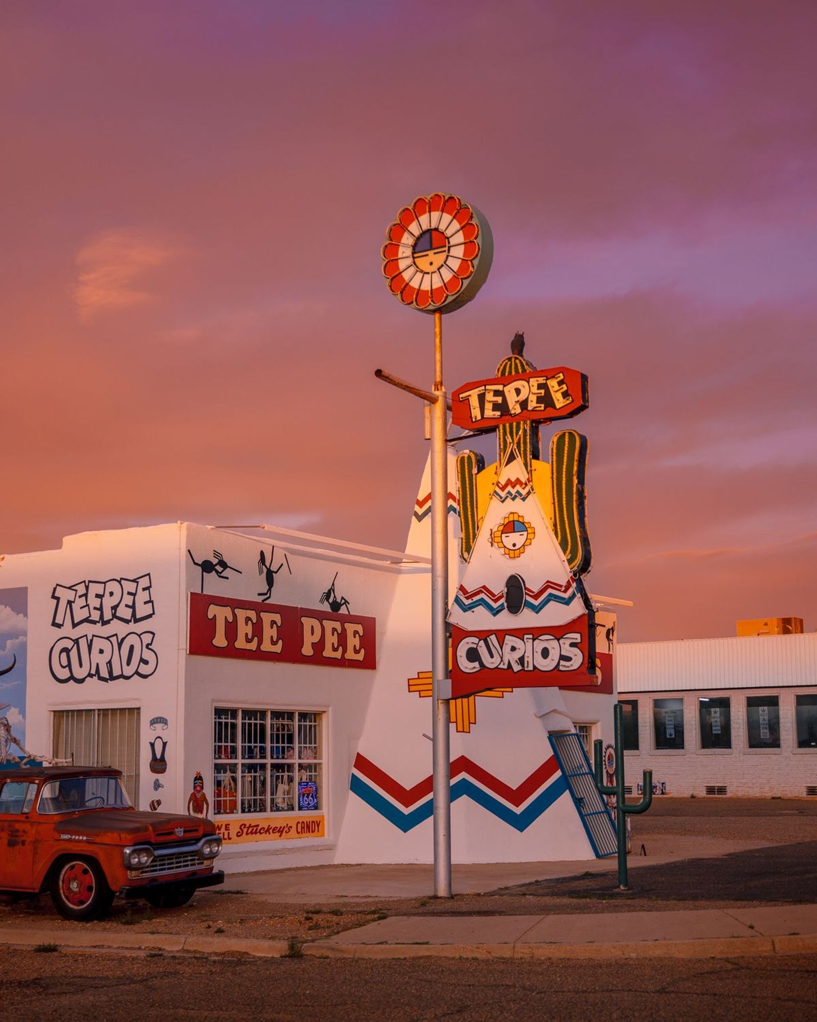Tee Pee Curios 01