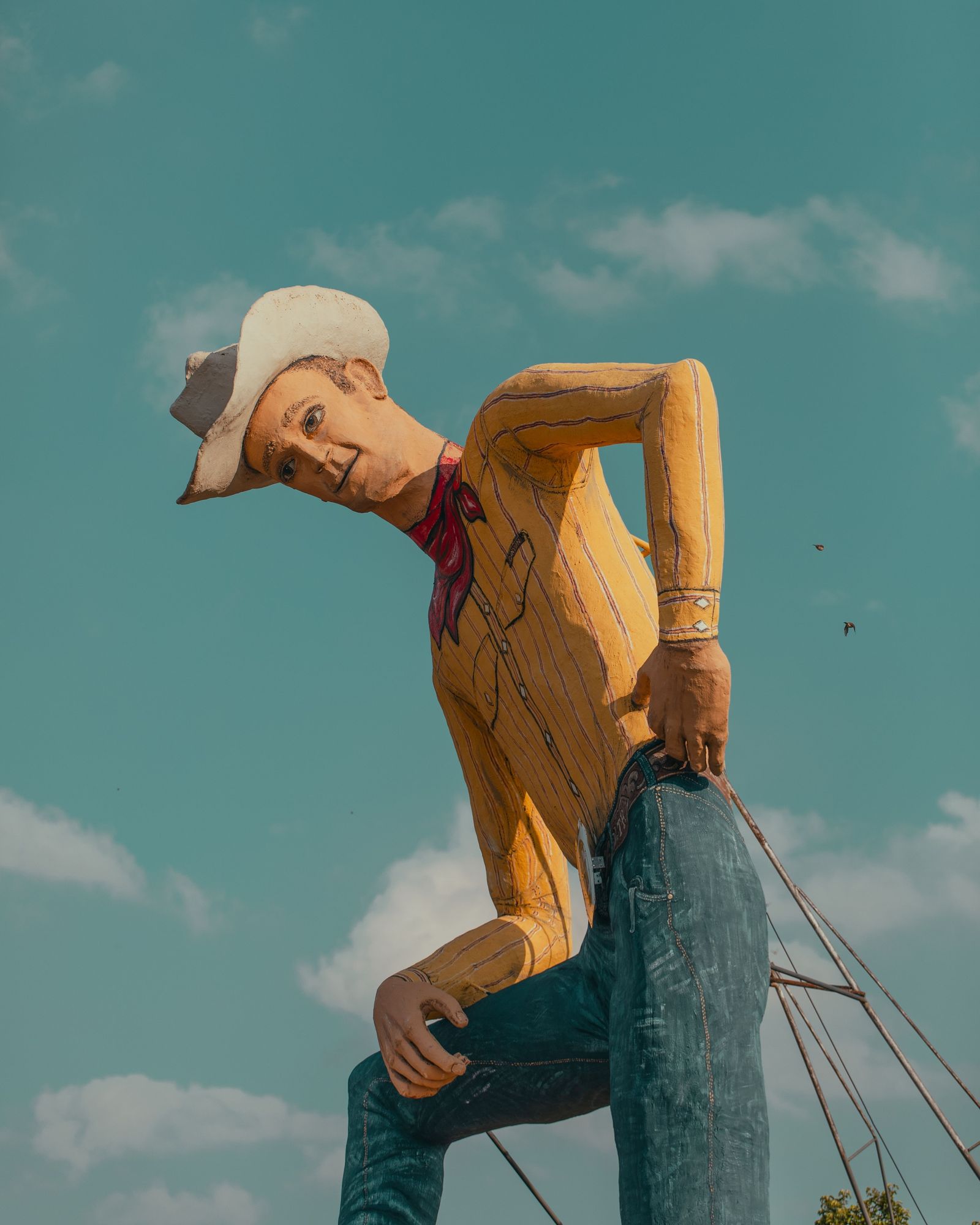 Tex Randall Statue 01