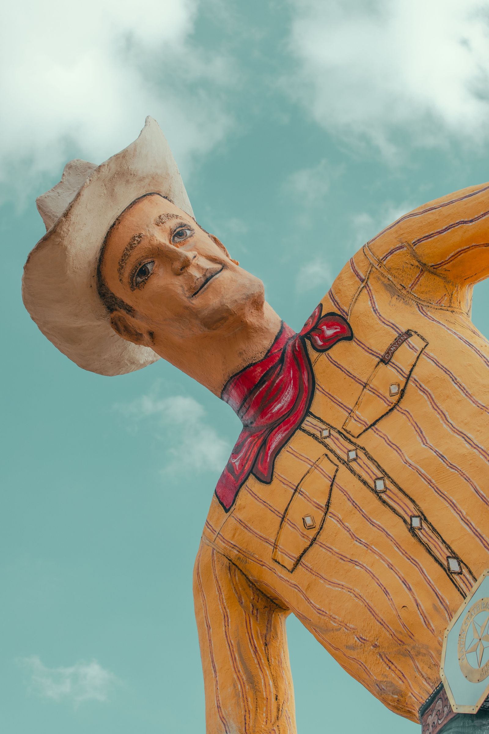 Tex Randall Statue 02