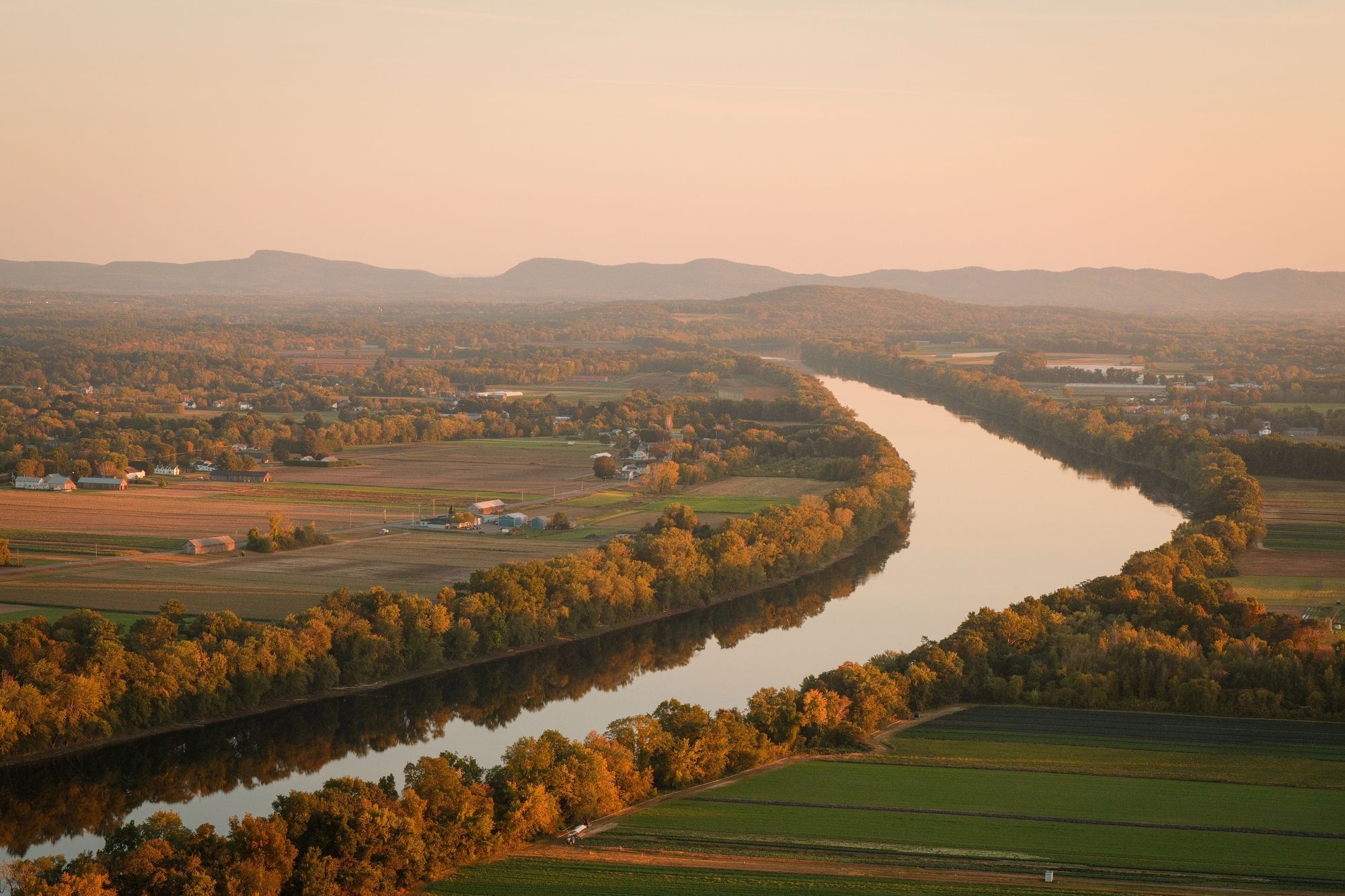 The Connecticut River from Mount Sugarloaf 02