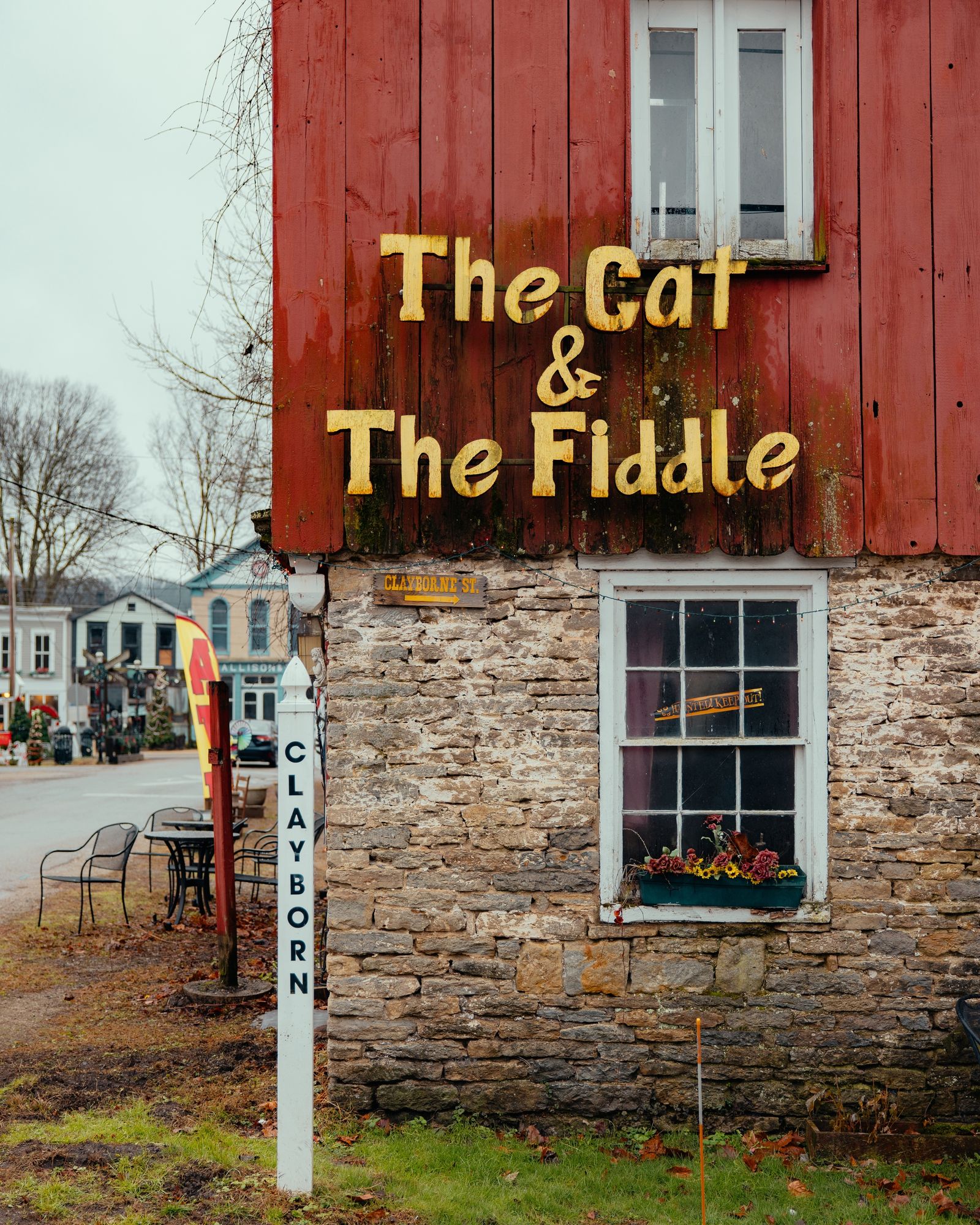 The Cat & The Fiddle Sign