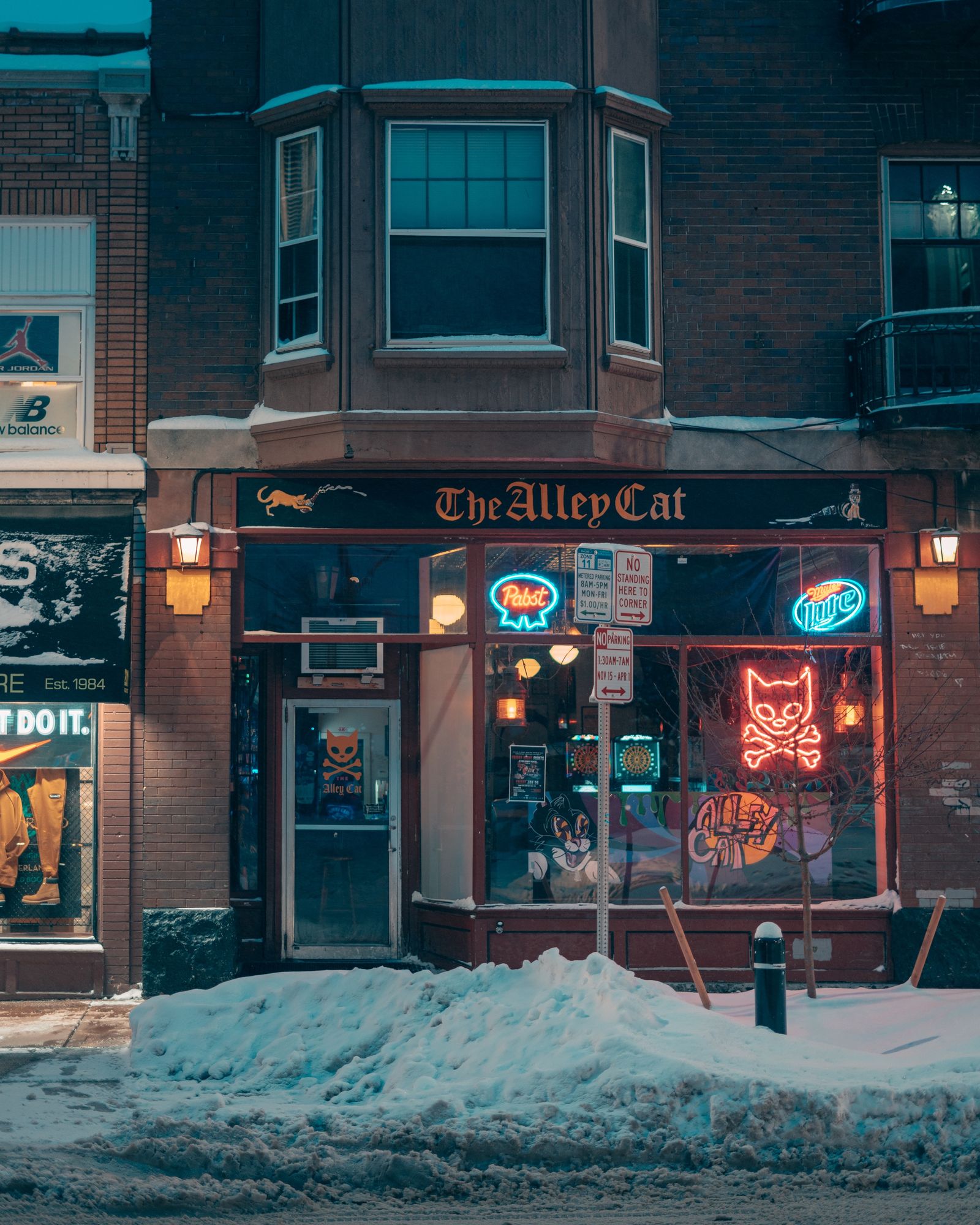 The Alley Cat, Buffalo