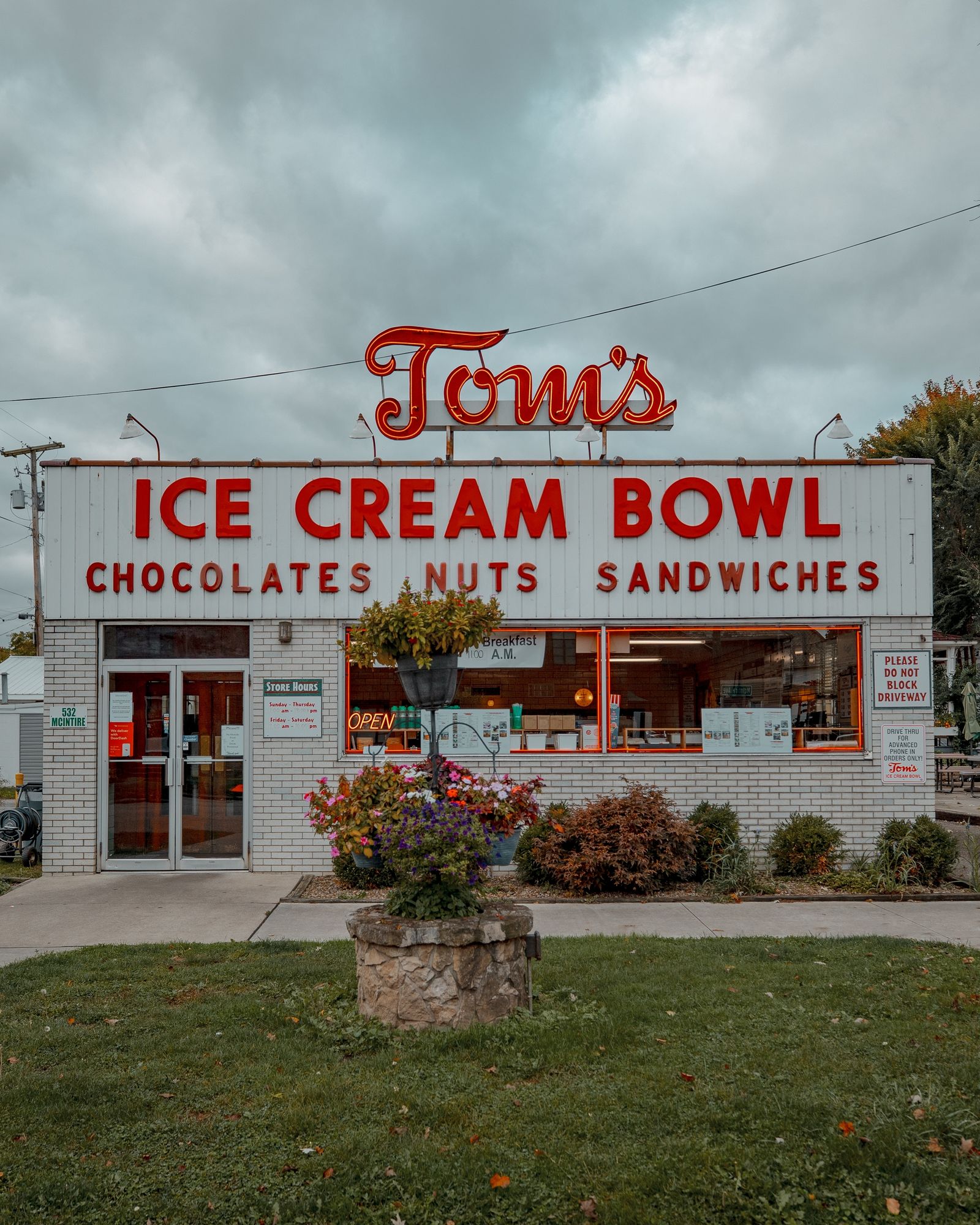 Tom's Ice Cream Bowl