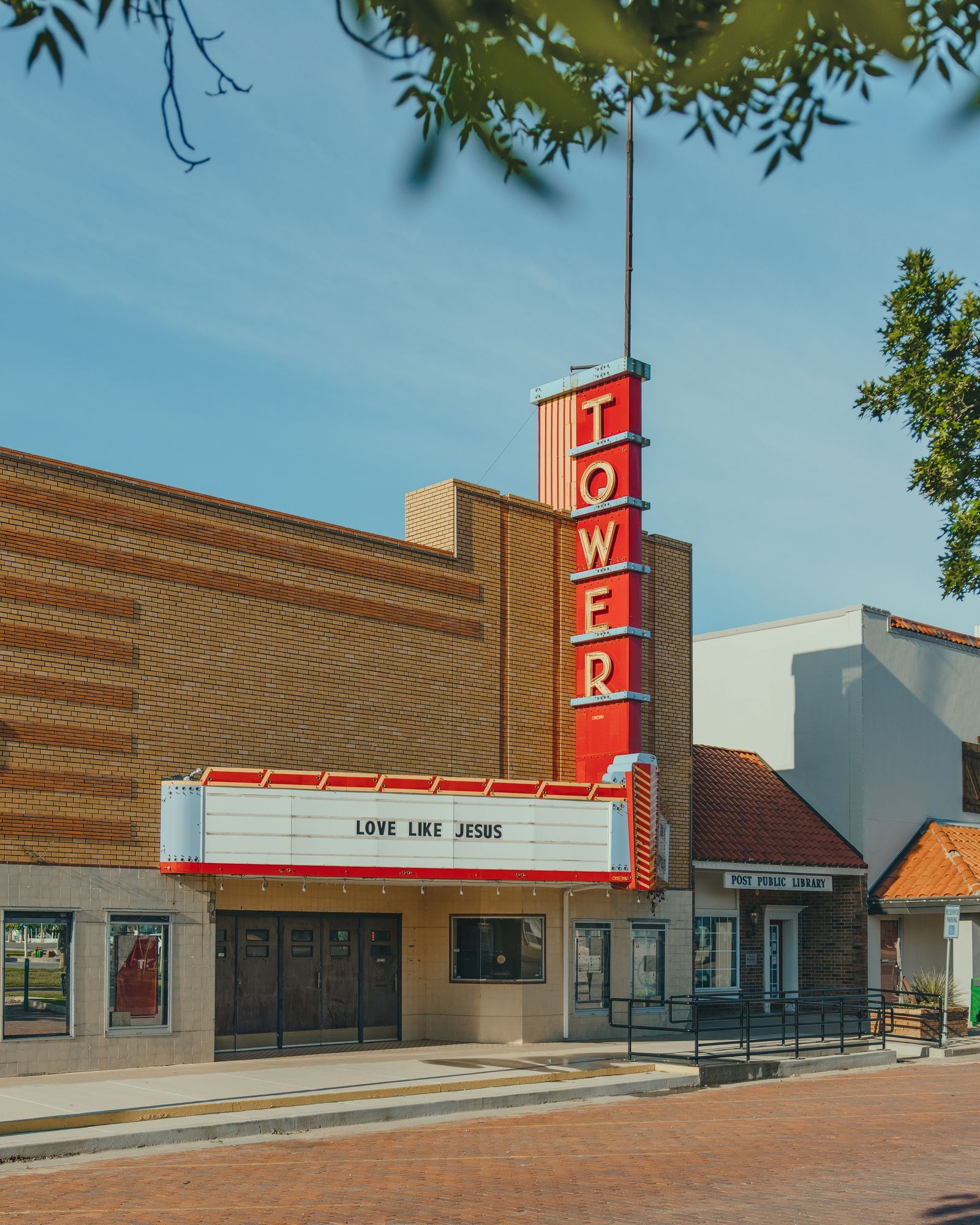 Tower Theatre in Post 01