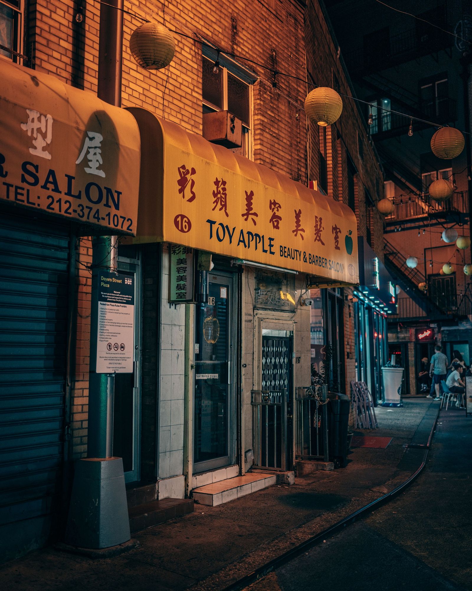 Toy Apple, Chinatown