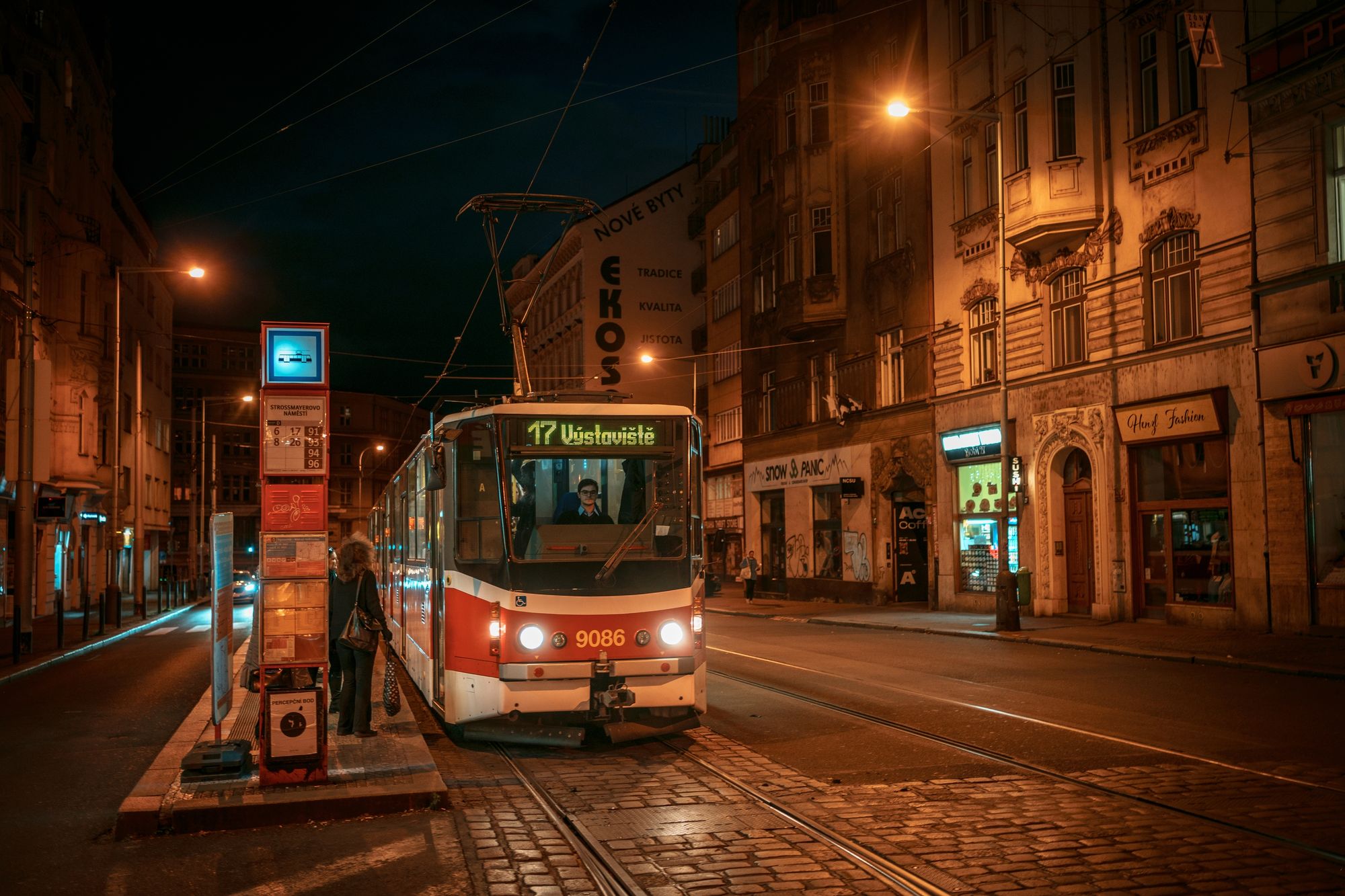 Tram at Strossmayerovo náměstí, Prague