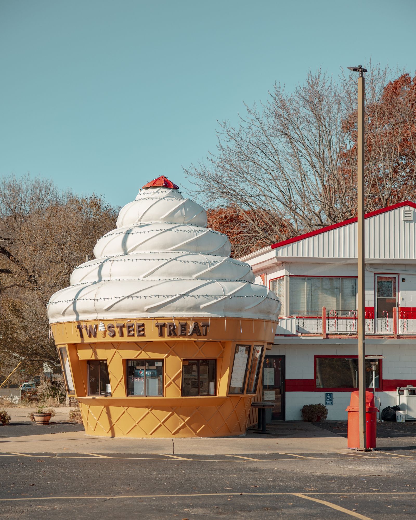 Twistee Treat 02