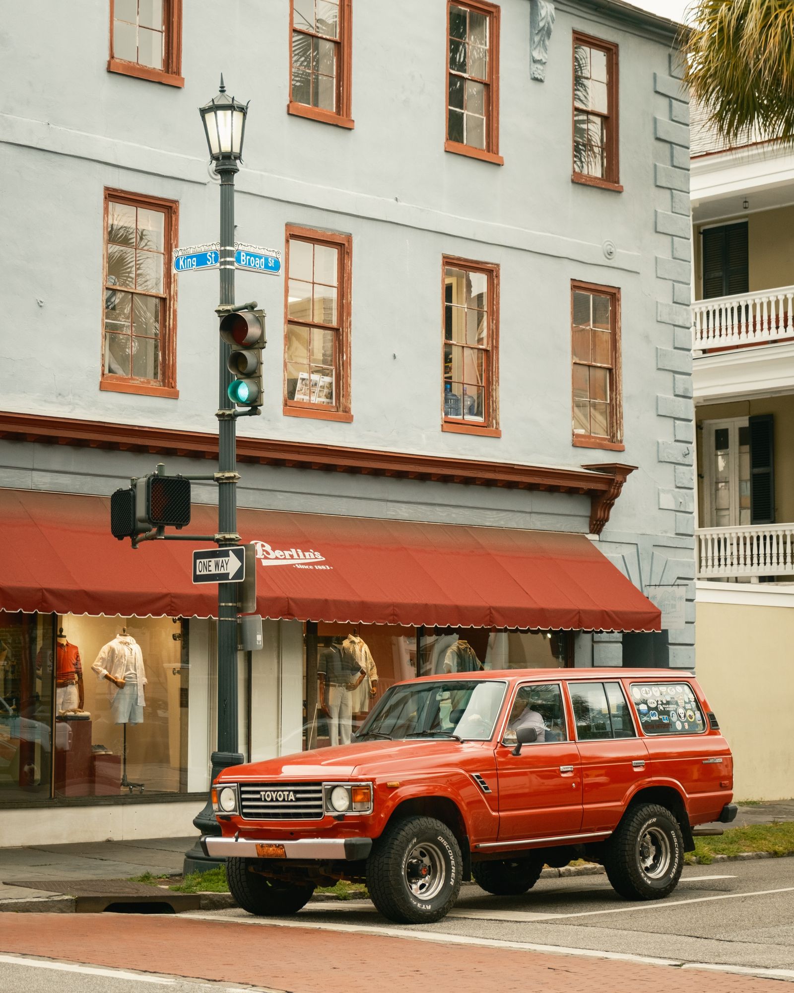 Vintage in Charleston 01