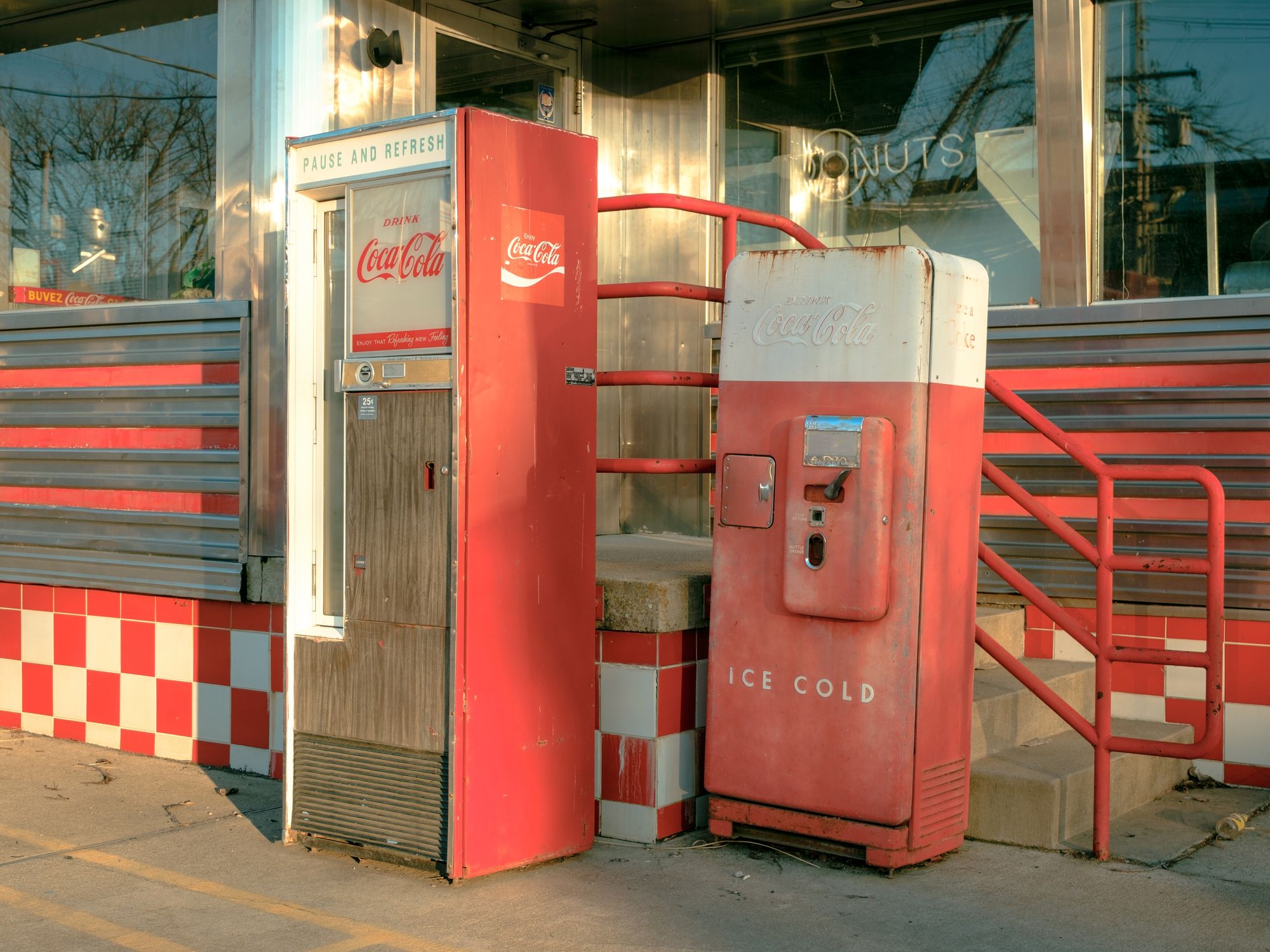Vintage Vending Machines, Erie 01