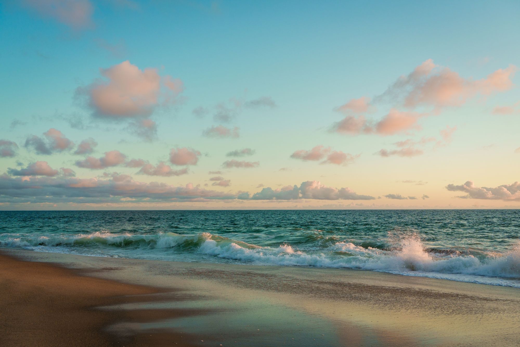 Waves at Sunset, 1000 Steps Beach 02