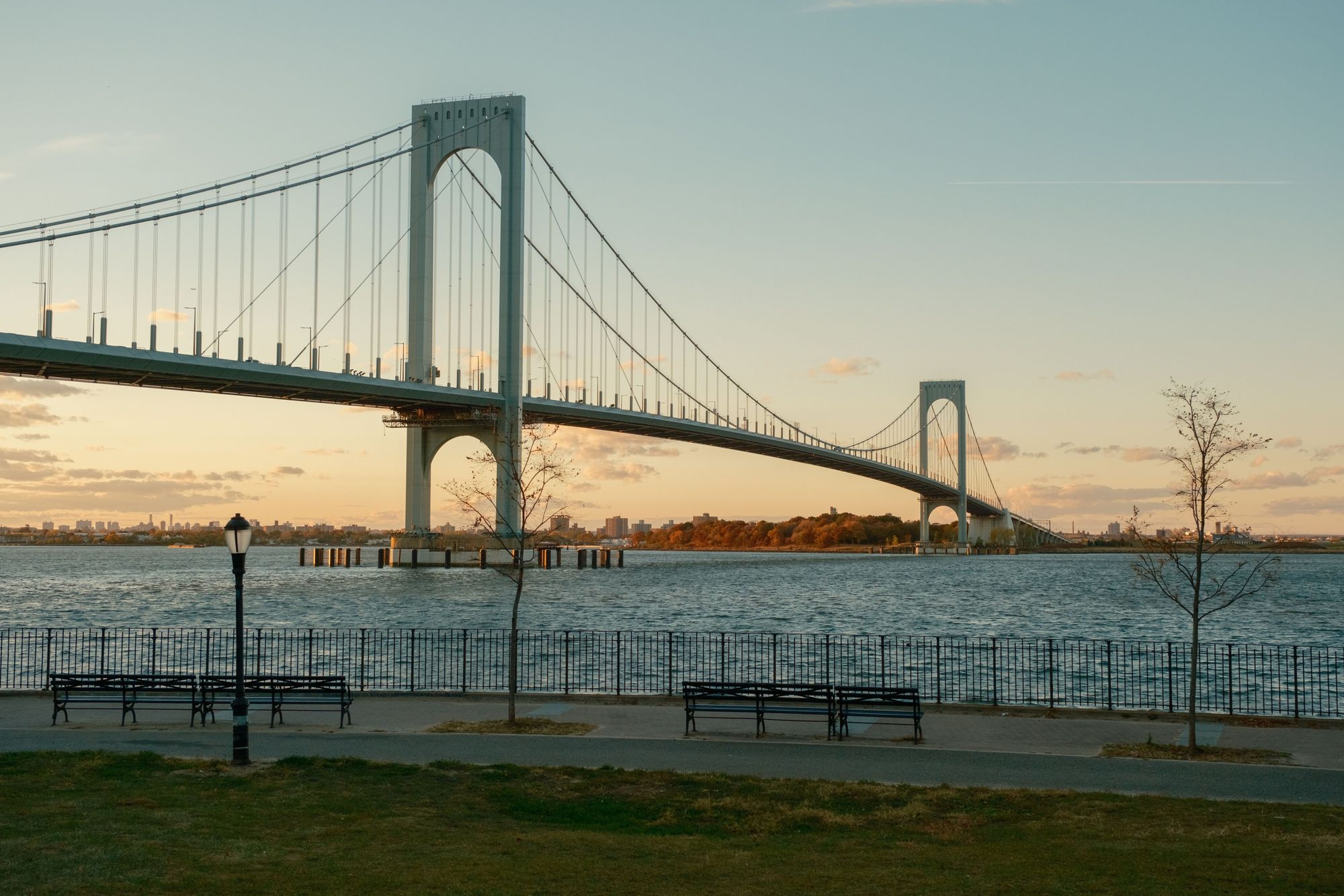 Whitestone Bridge, Queens 01