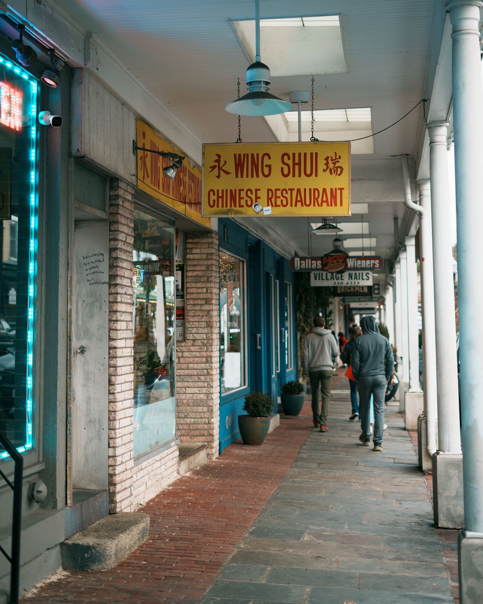 Wing Shui, Kingston