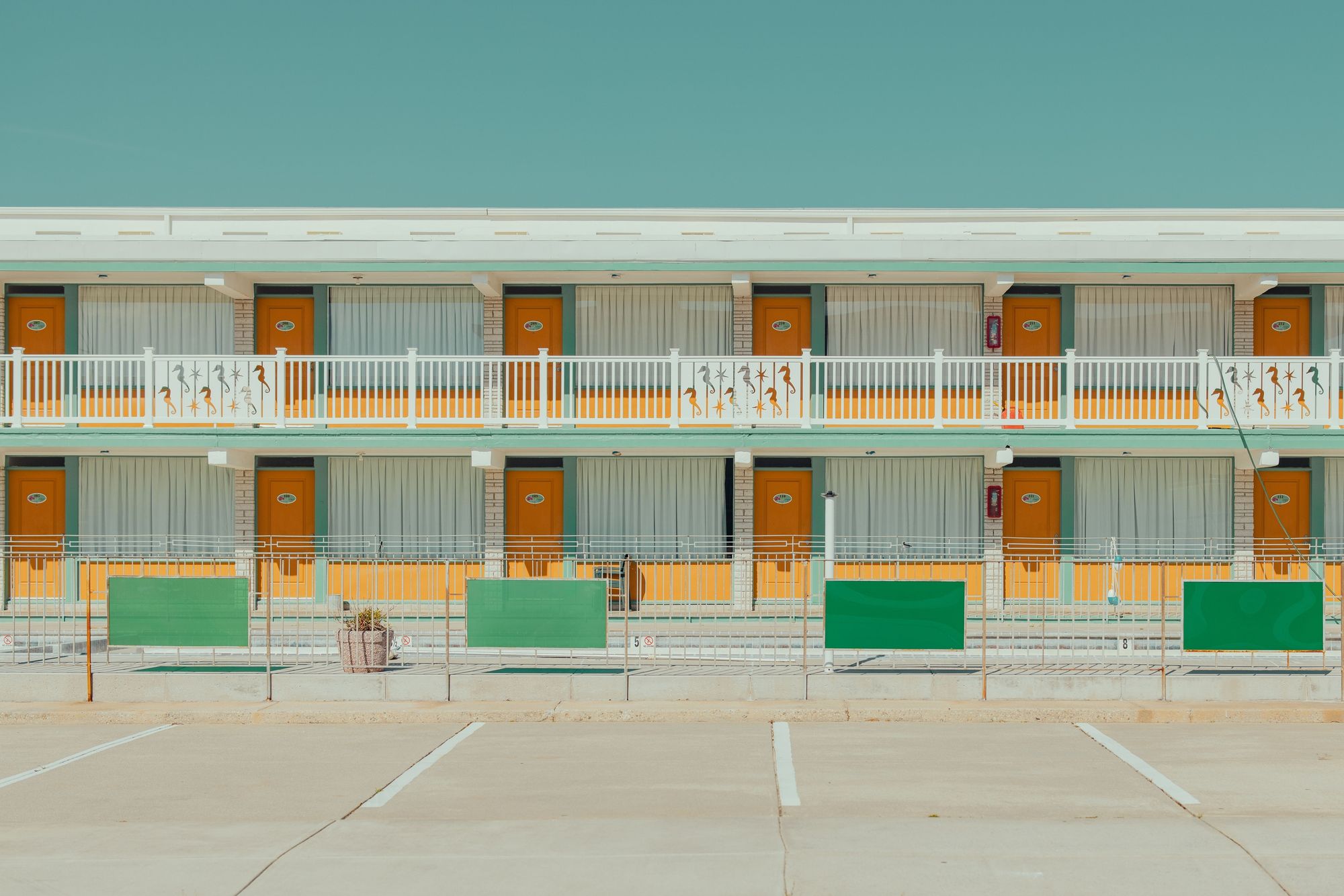 Wildwood Motel Facade 02