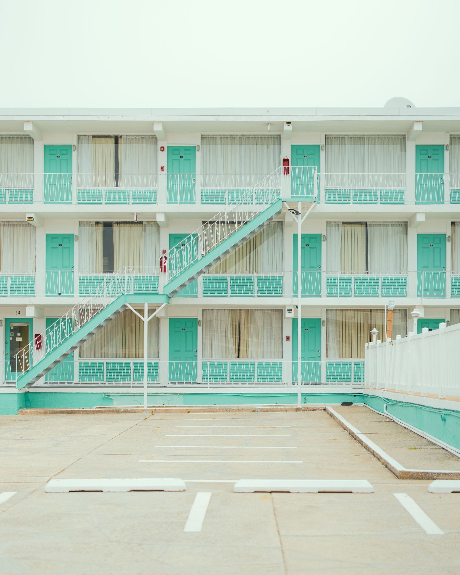 Wildwood Motel Facade 04