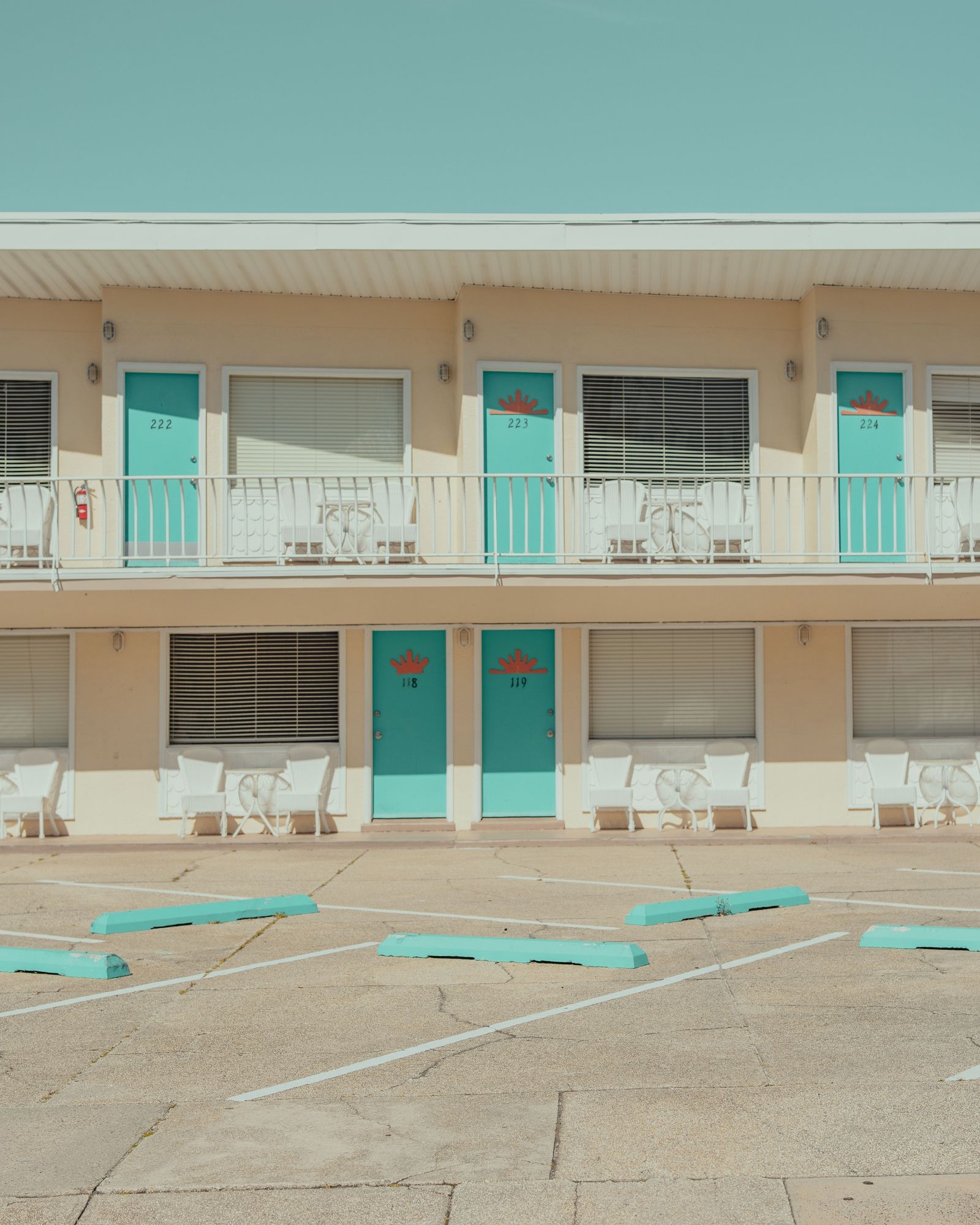 Wildwood Motel Facade 05