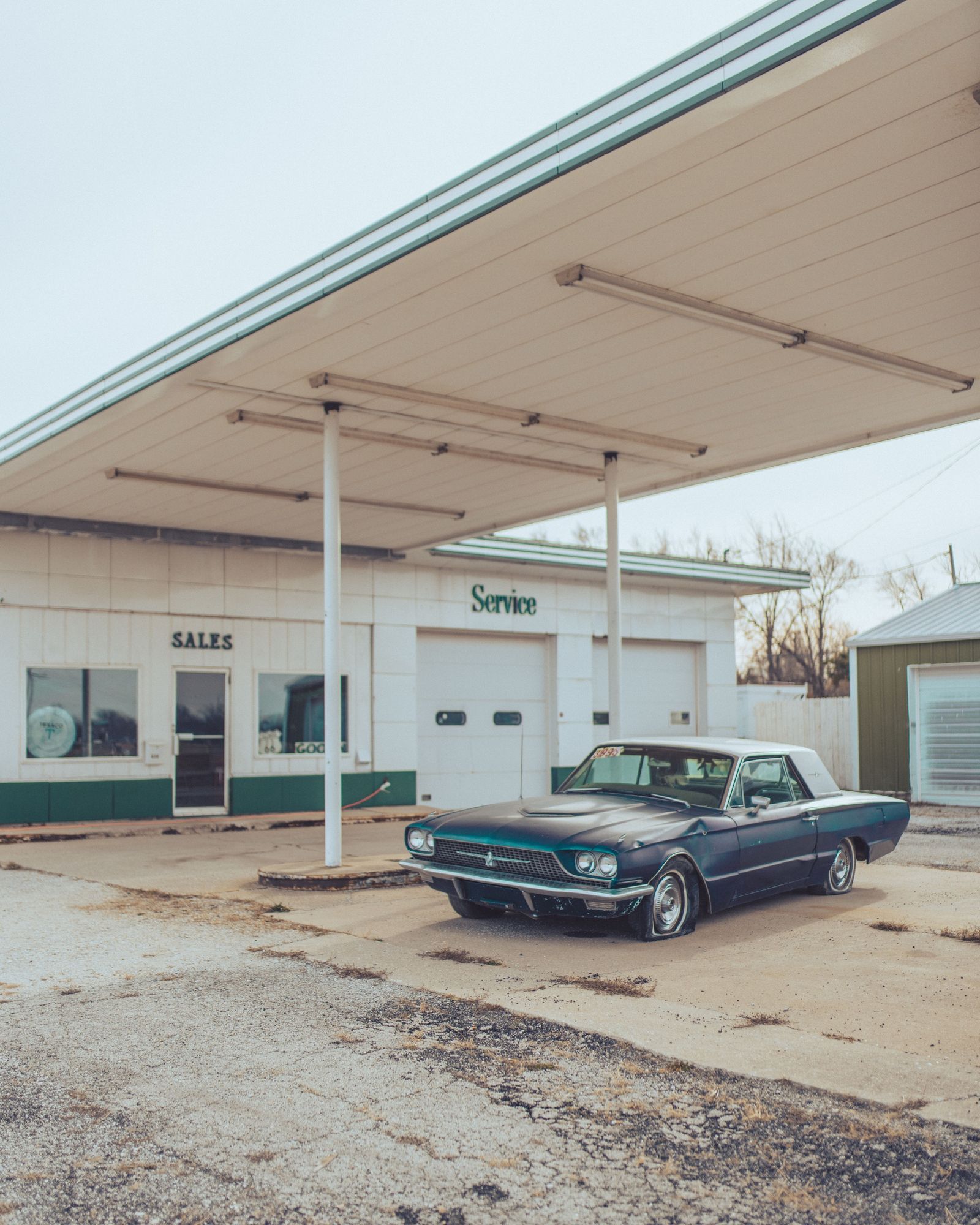 Abandoned Car in Chenoa 04