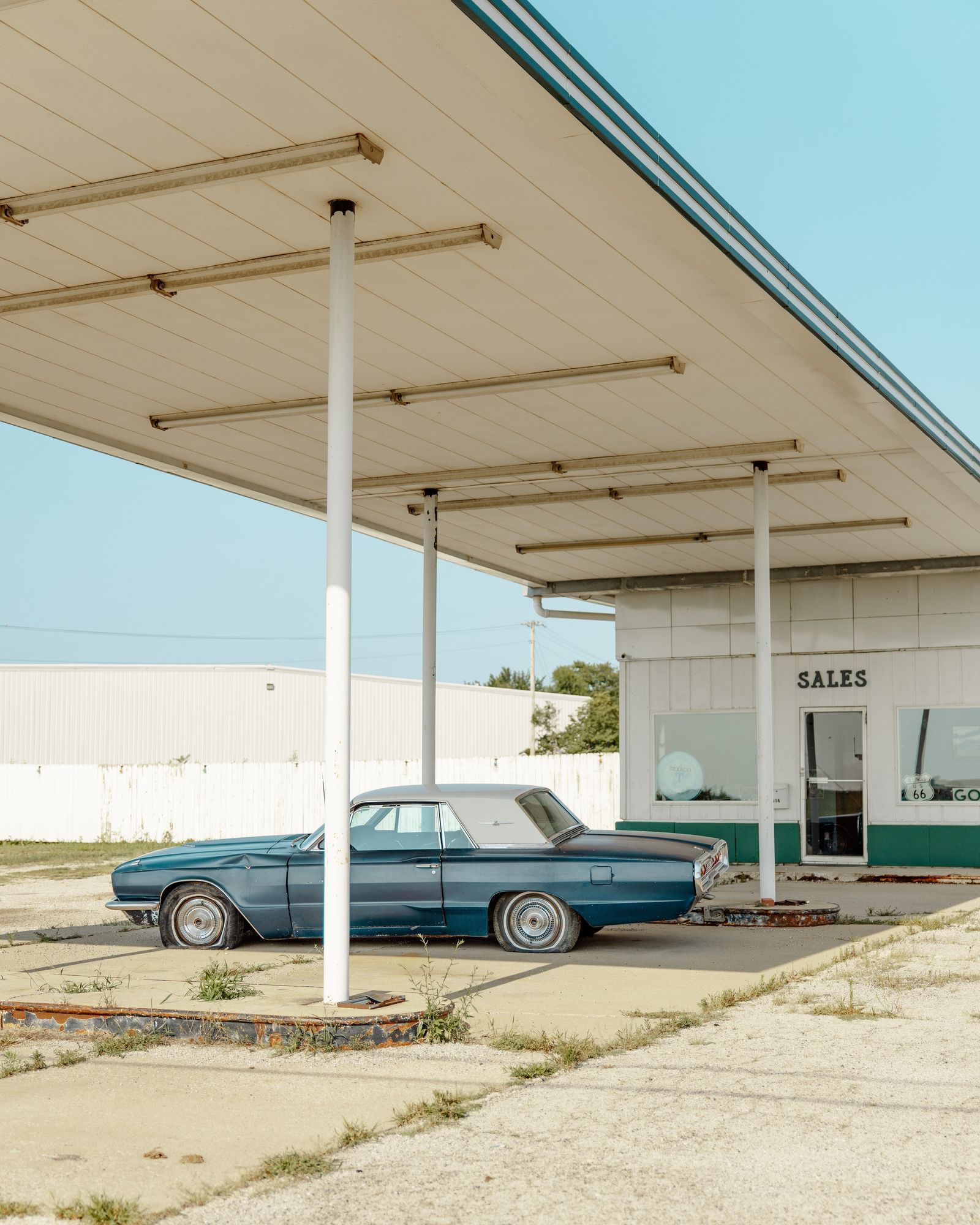 Abandoned Car in Chenoa 05