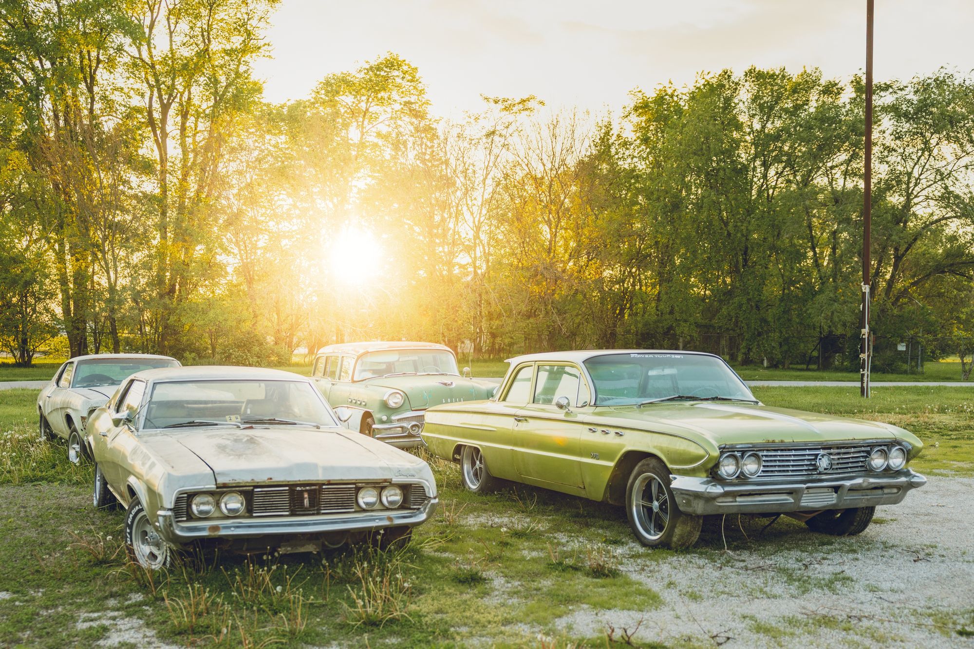 Abandoned Cars in Pontiac 01
