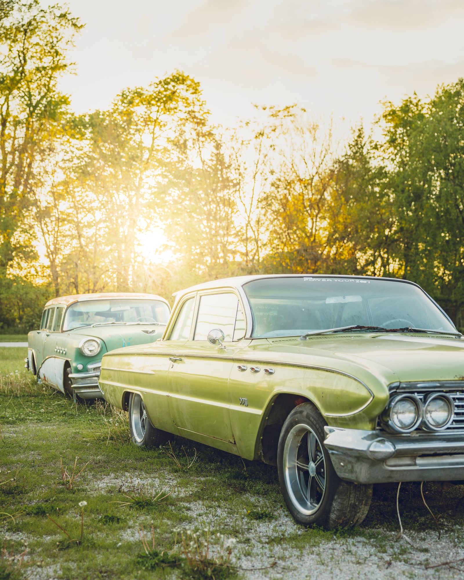 Abandoned Cars in Pontiac 02