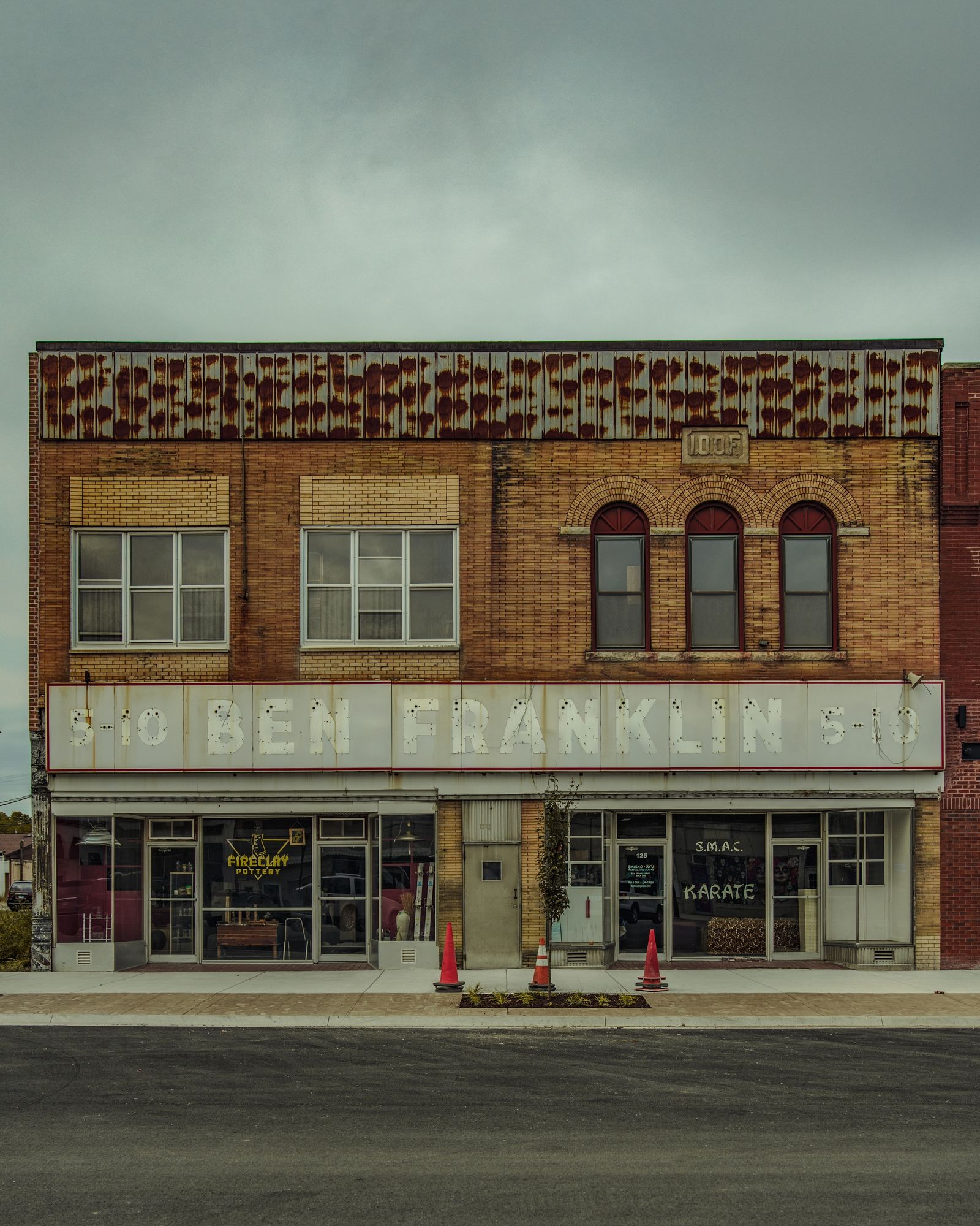 Abandoned Ben Franklin Sign in Rantoul