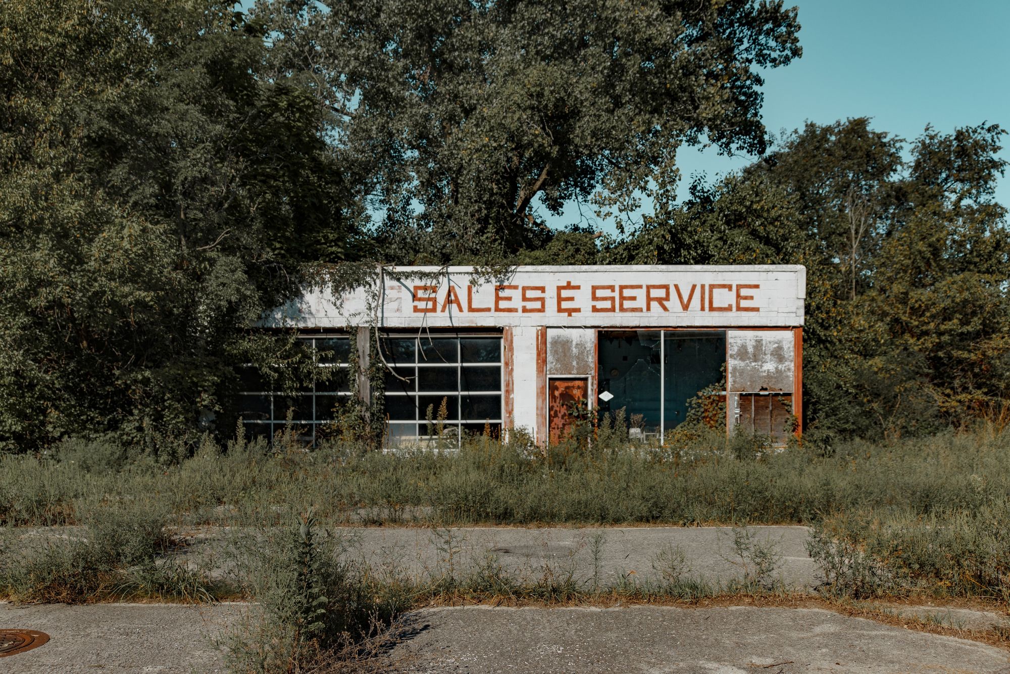 Abandoned Sales & Service Station 04