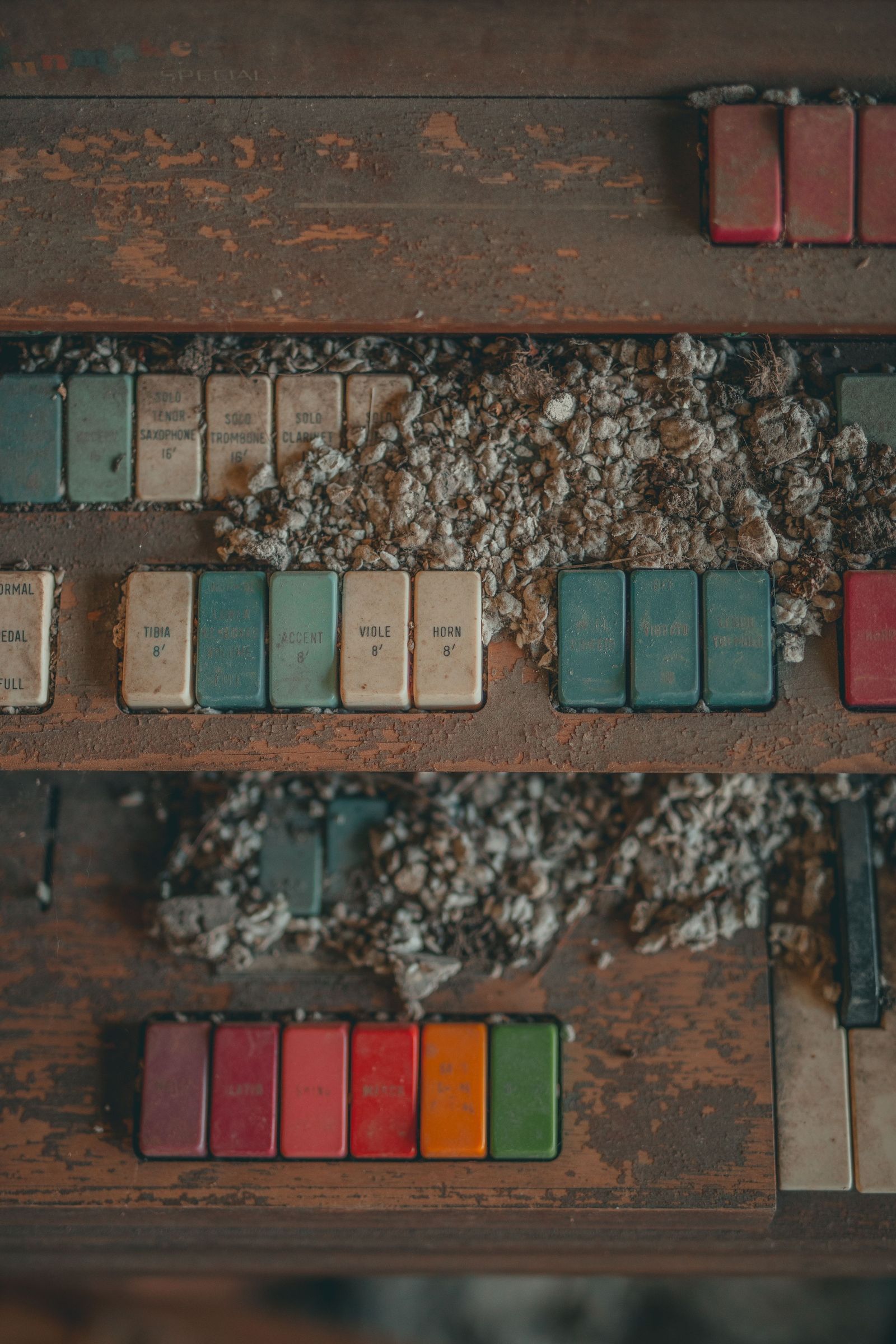 Abandoned School Organ 02