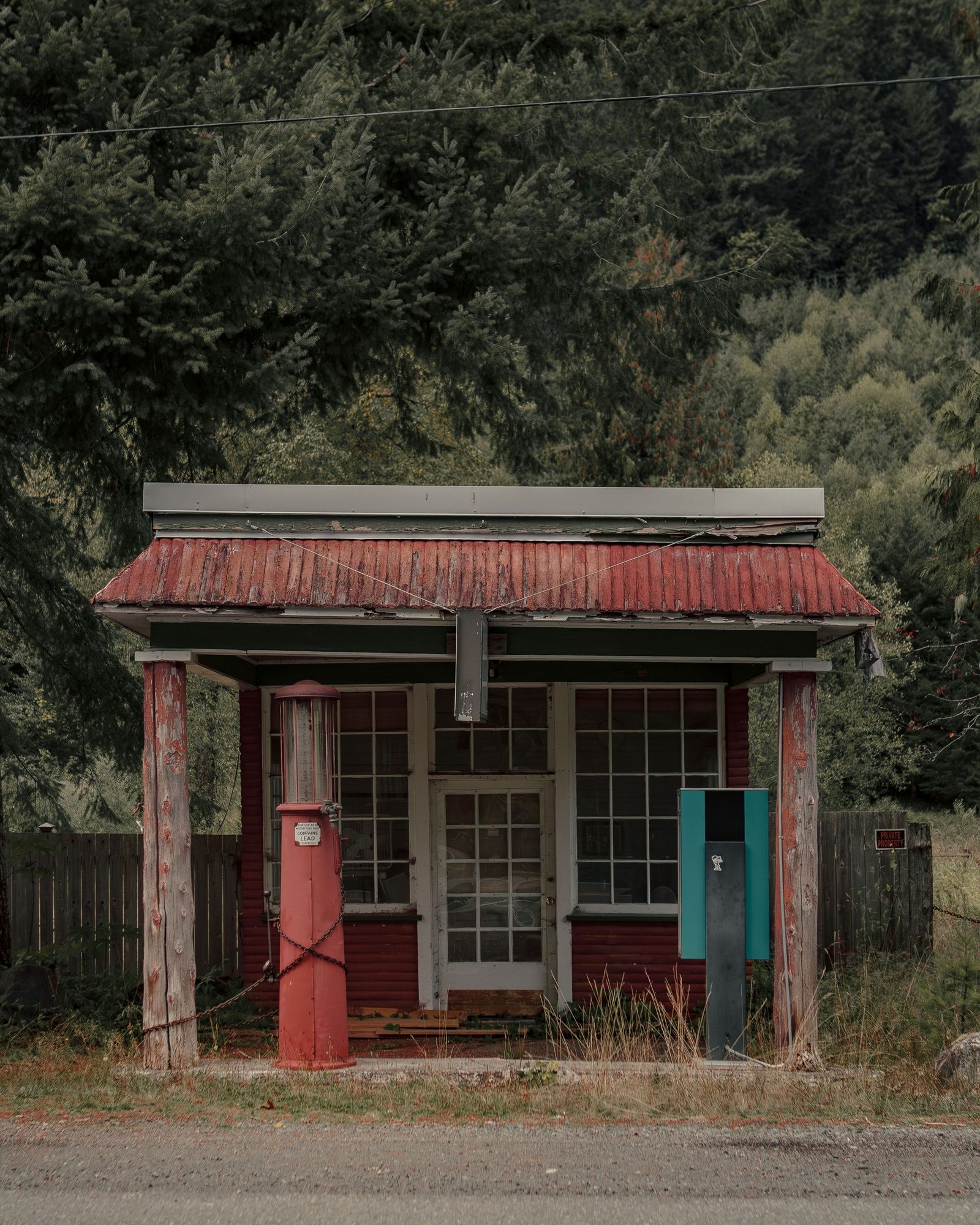 Abandoned Service Station in Ashford 02