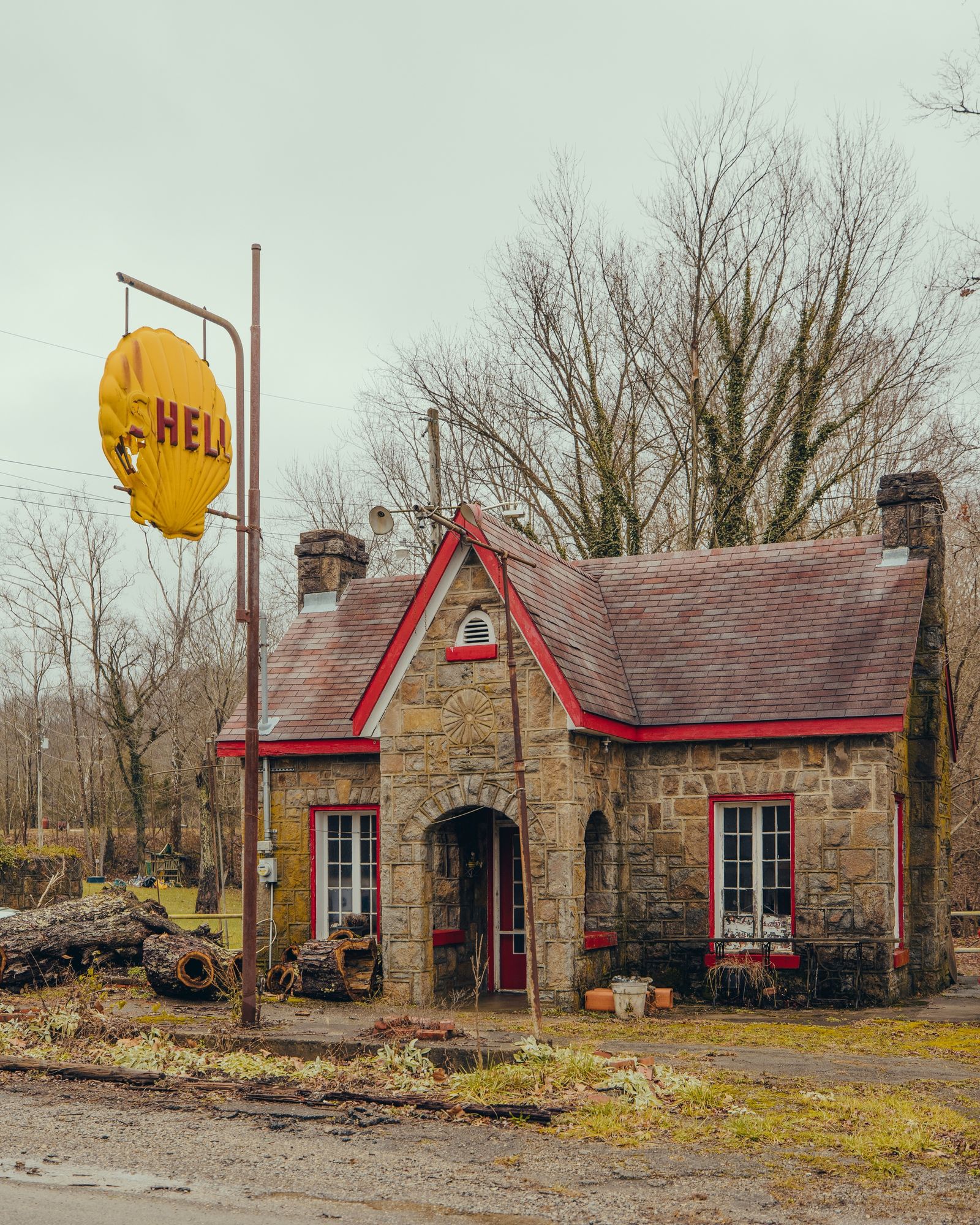 Abandoned Shell Station in Corinth